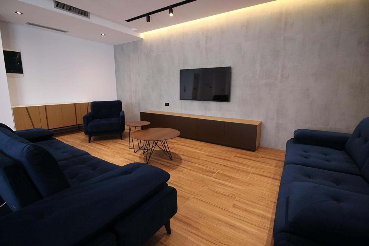 "The View" Luxury Apartments Sarandë 外观 照片