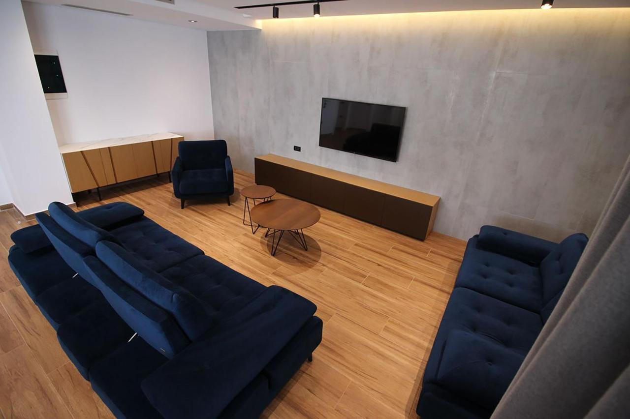 "The View" Luxury Apartments Sarandë 外观 照片