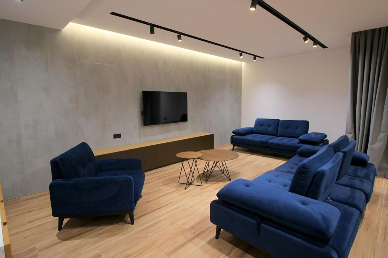 "The View" Luxury Apartments Sarandë 外观 照片