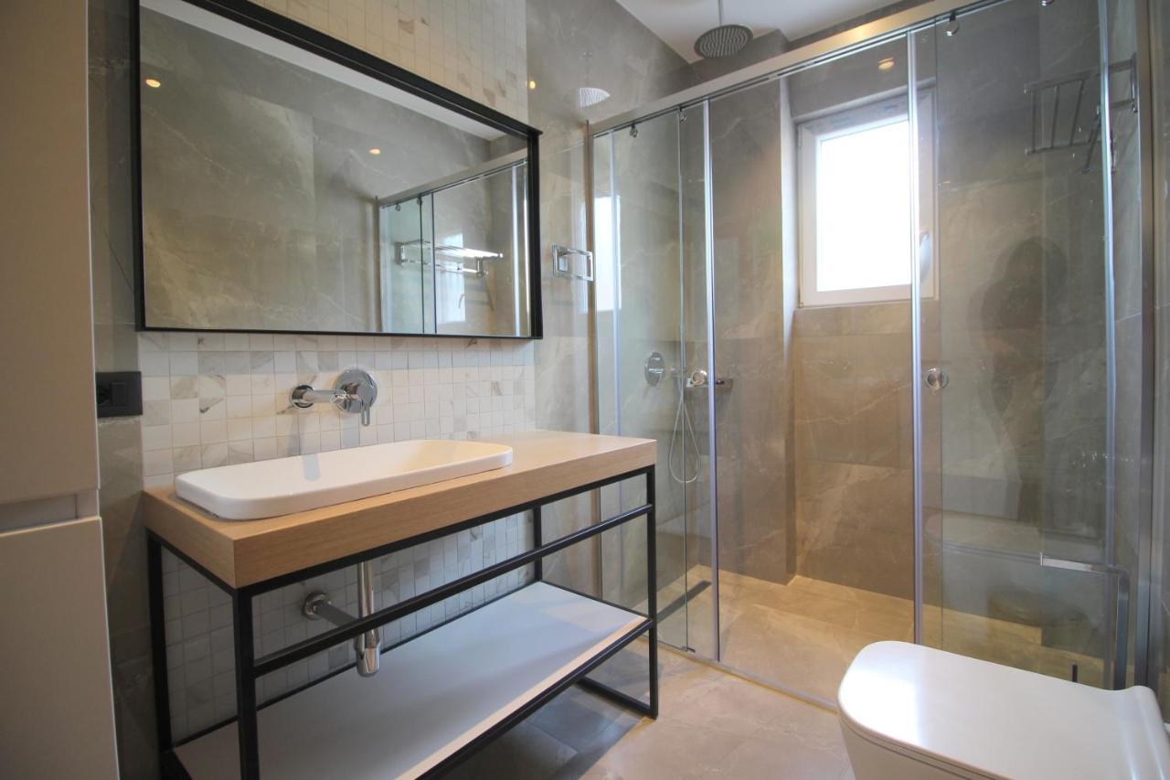 "The View" Luxury Apartments Sarandë 外观 照片