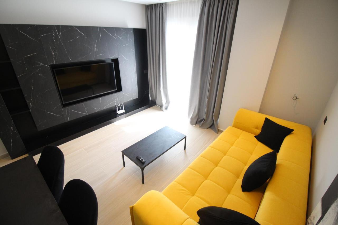 "The View" Luxury Apartments Sarandë 外观 照片