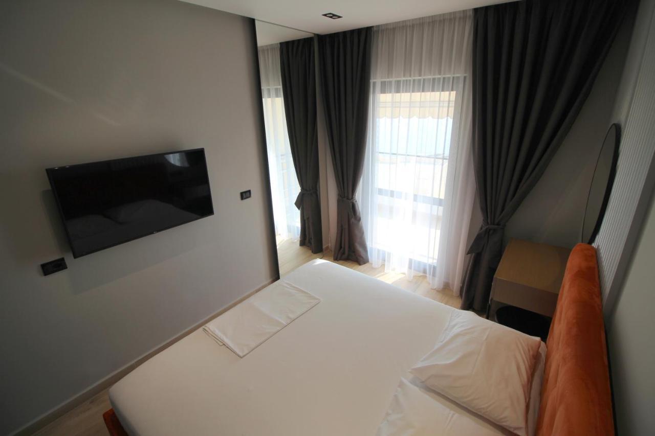 "The View" Luxury Apartments Sarandë 外观 照片