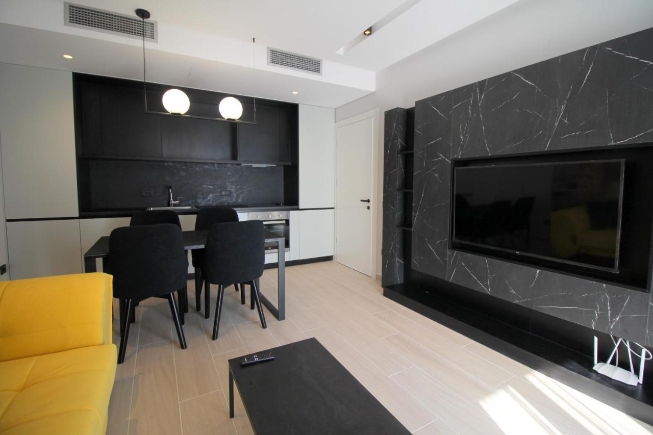 "The View" Luxury Apartments Sarandë 外观 照片