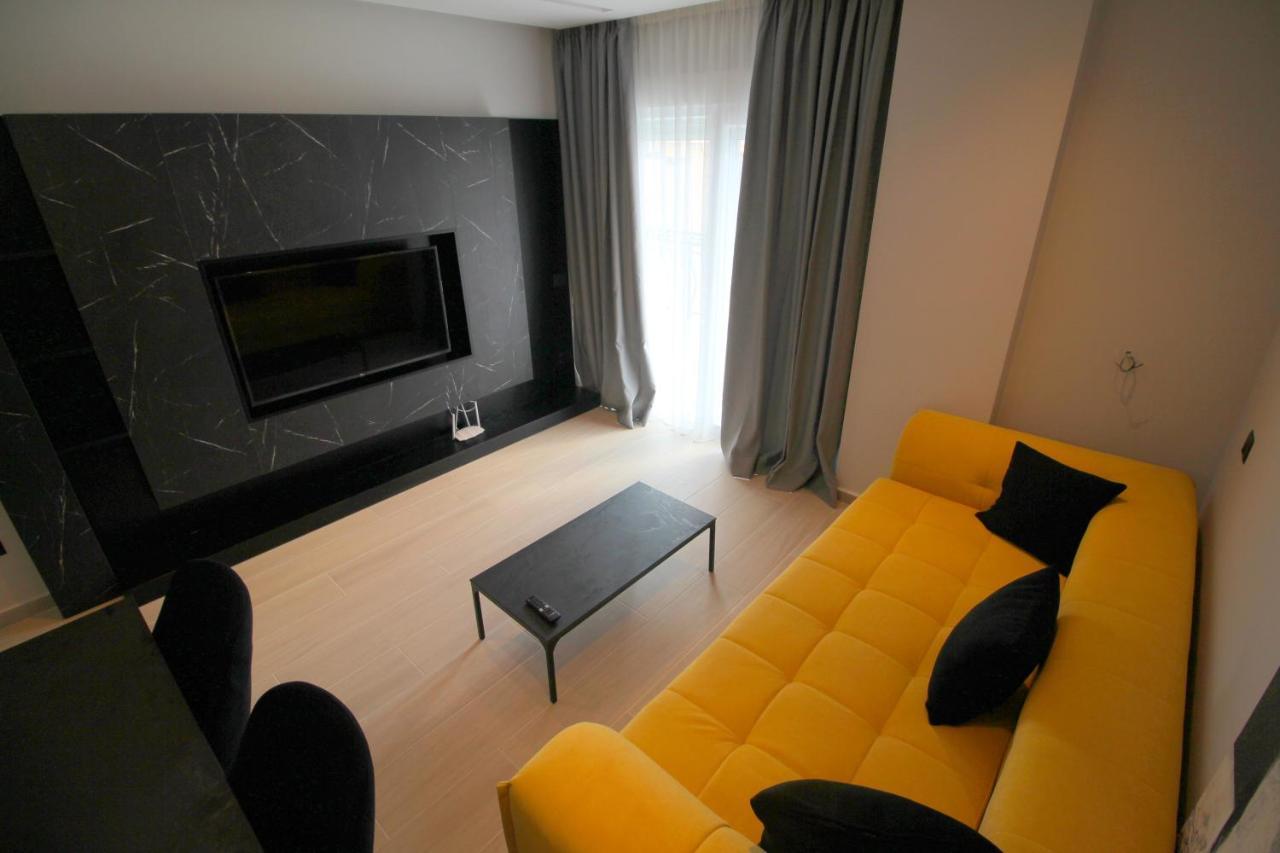 "The View" Luxury Apartments Sarandë 外观 照片