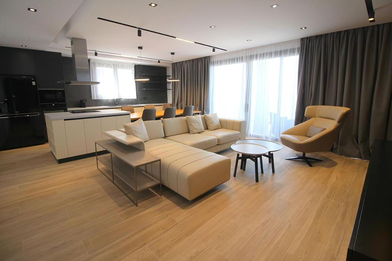 "The View" Luxury Apartments Sarandë 外观 照片