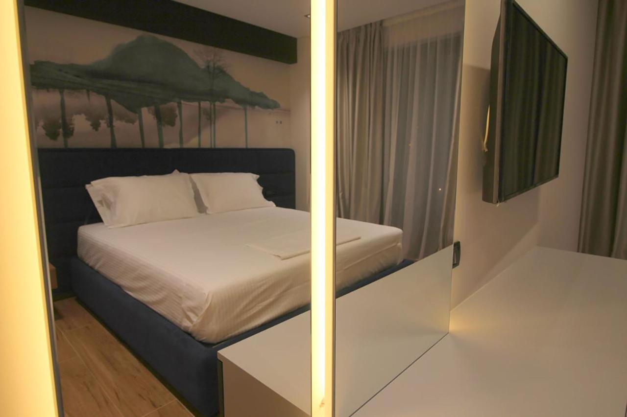 "The View" Luxury Apartments Sarandë 外观 照片