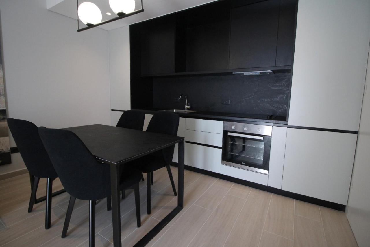 "The View" Luxury Apartments Sarandë 外观 照片