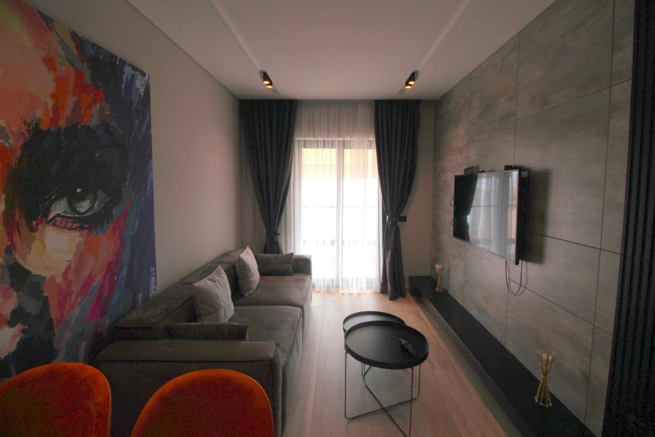 "The View" Luxury Apartments Sarandë 外观 照片