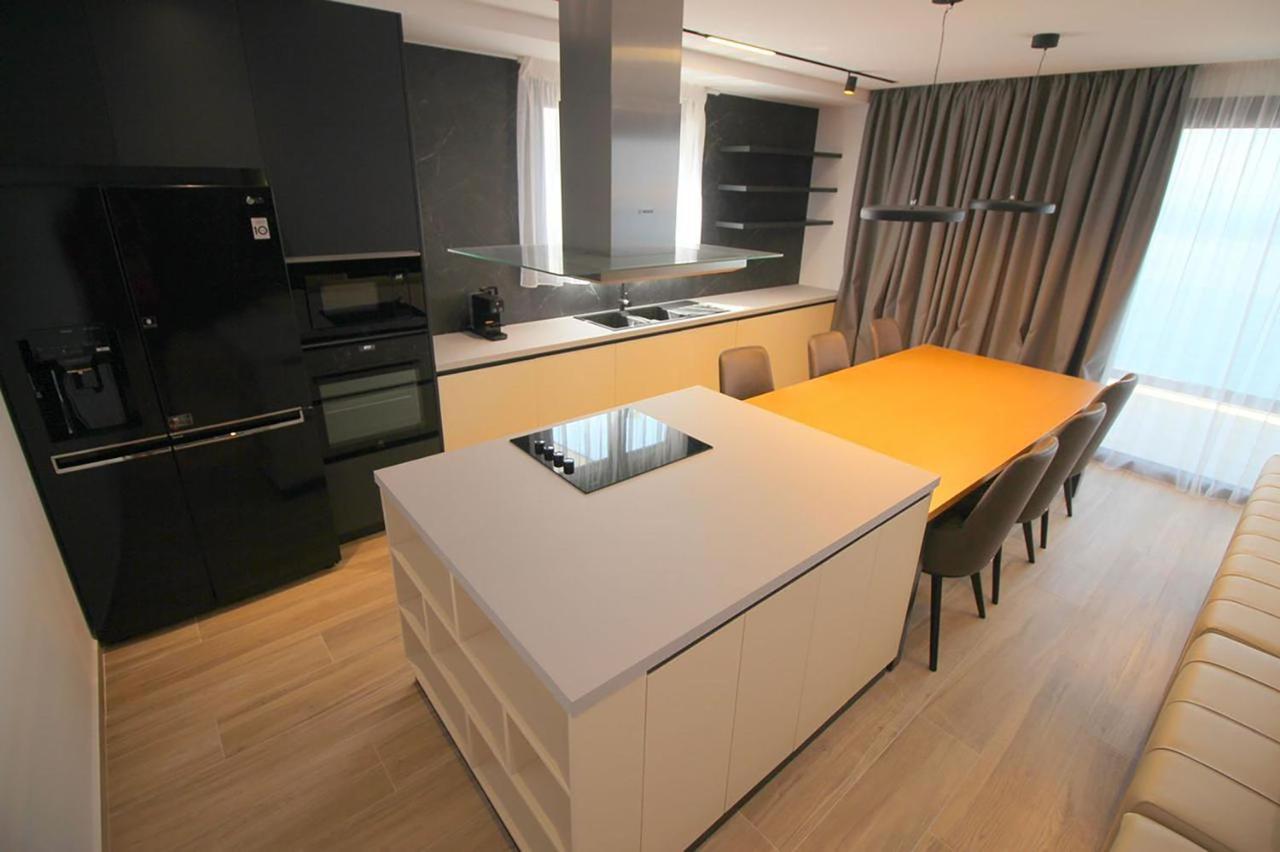 "The View" Luxury Apartments Sarandë 外观 照片